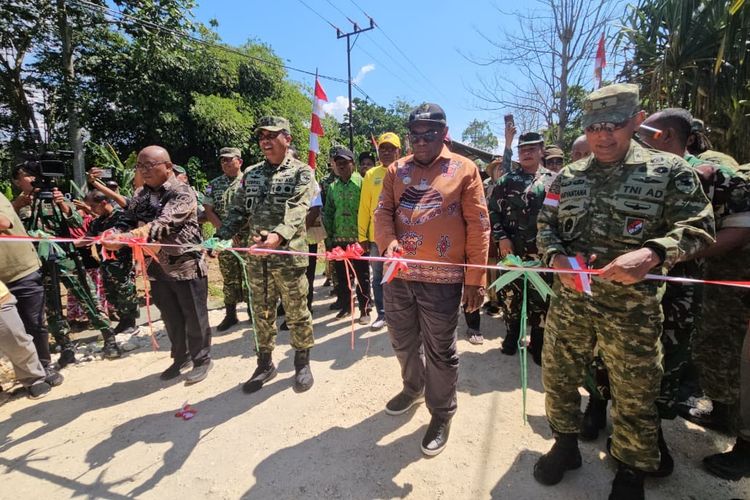Jembatan Merah Putih di Keerom Diresmikan, Hubungkan Tiga Kampung