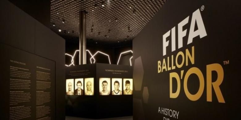 Pameran bertajuk FIFA Ballon d?Or - A History di museum FIFA di Zurich.
