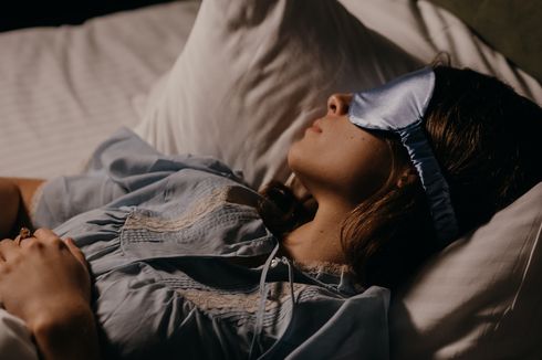Jarang Diketahui, Ini 4 Efek Samping Tidur dengan Lampu Menyala