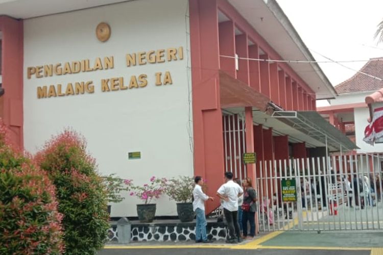Kakek Predator Tujuh Anak di Malang Divonis 8 Tahun, di Bawah Tuntutan Jaksa