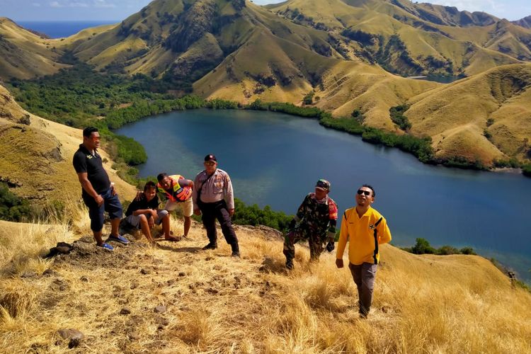 Foto : Bukit Lia Ga terletak di Desa Kota Baru, Kecamatan Kota Baru Kabupaten Ende, NTT. 