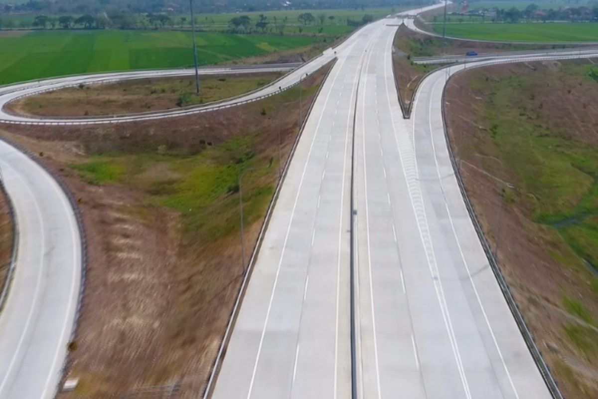 Jalan Tol Solo-Ngawi 