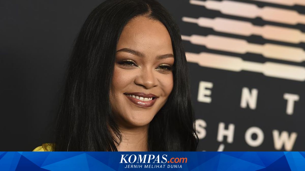 Jarang Rilis Lagu, dari Mana Sumber Kekayaan Rihanna?