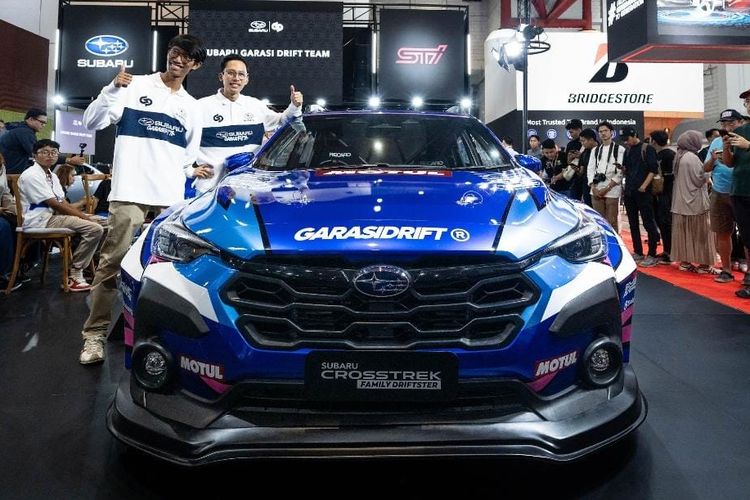 Subaru Garasi Drift Team resmi menghadirkan Subaru Crosstrek Family Driftster, SUV drift PRO pertama, yang debut di Formula Drift SEADS IIMS 2025.