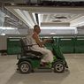 Tarif Sewa Skuter dan Kursi Roda bagi Jemaah Haji Lansia di Masjidil Haram