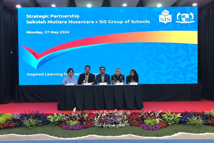 SIS Group of Schools mengumumkan kemitraan strategis dengan Sekolah Mutiara Nusantara. 