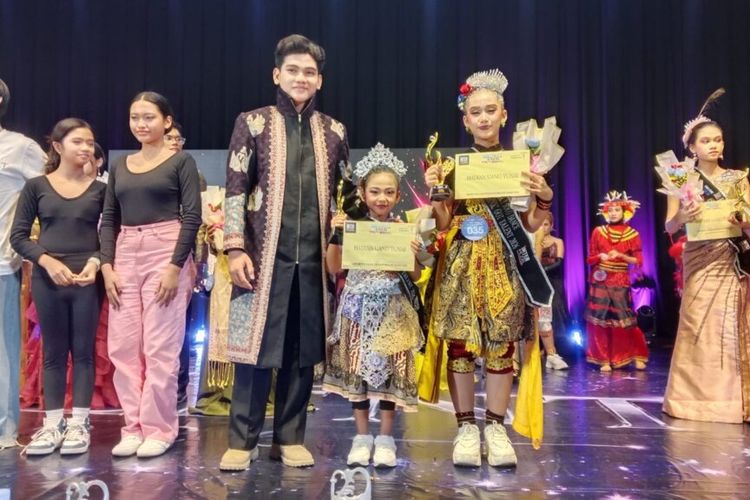 Cerita Aisyah, Santriwati Cilik Asal Indramayu Raih Juara 2 Tari Jaipong Ajang Internasional