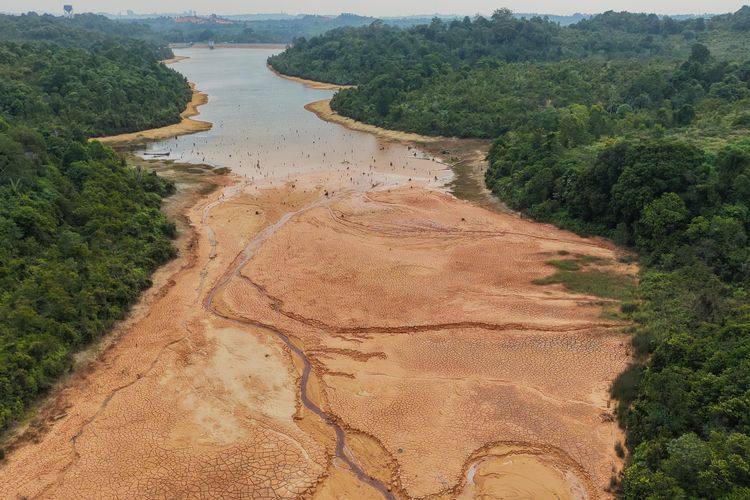 Butuh 660 Juta Galon Air, Seberapa Panas Data Center AI?