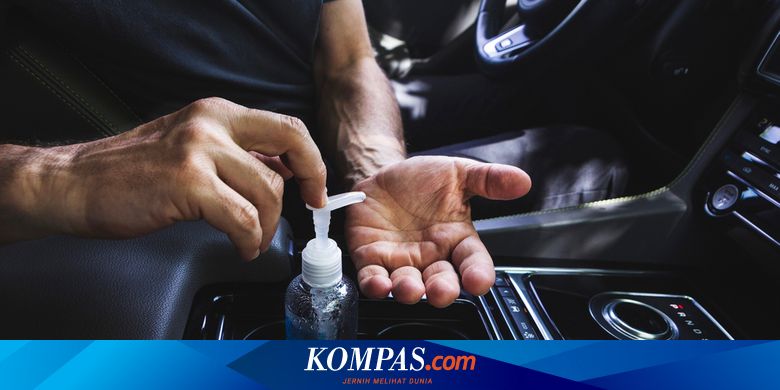 Benarkah Simpan Hand Sanitizer di Kabin Bisa Bikin Mobil Terbakar? - Vimarsana News