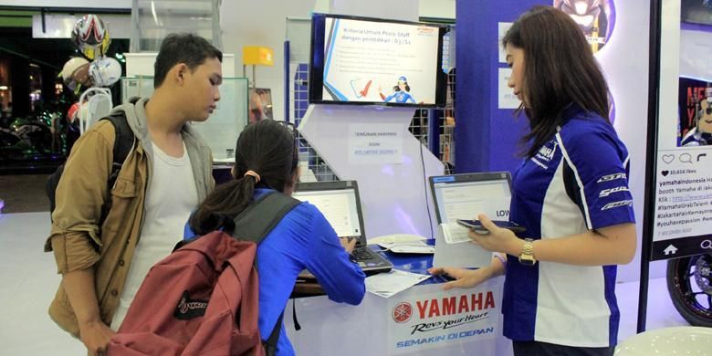 Yamaha Indonesia membuka stand khusus untuk pelamar kerja di booth Yamaha Jakarta Fair Kemayoran.