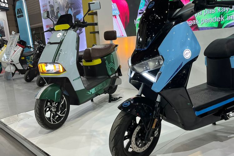 Keeway EV resmi meluncurkan dua model terbaru mereka, QL-2 dan QL-3 di ajang Pekan Raya Jakarta (PRJ) atau Jakarta Fair Kemayoran 2025.