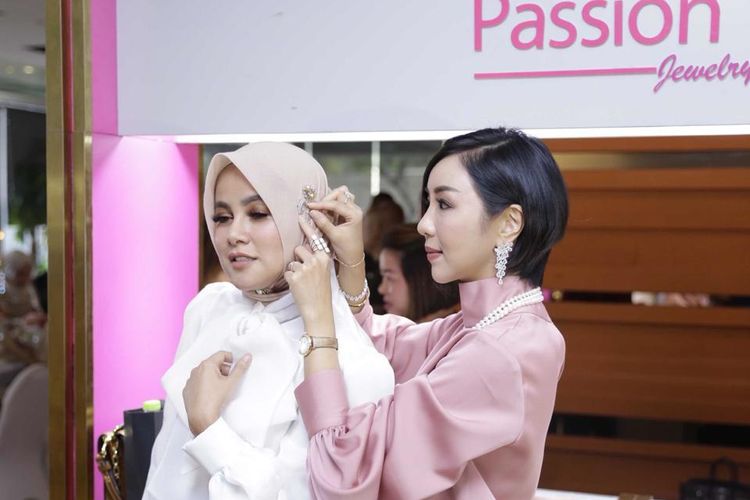 Olla Ramlan dan Airyn Tanu