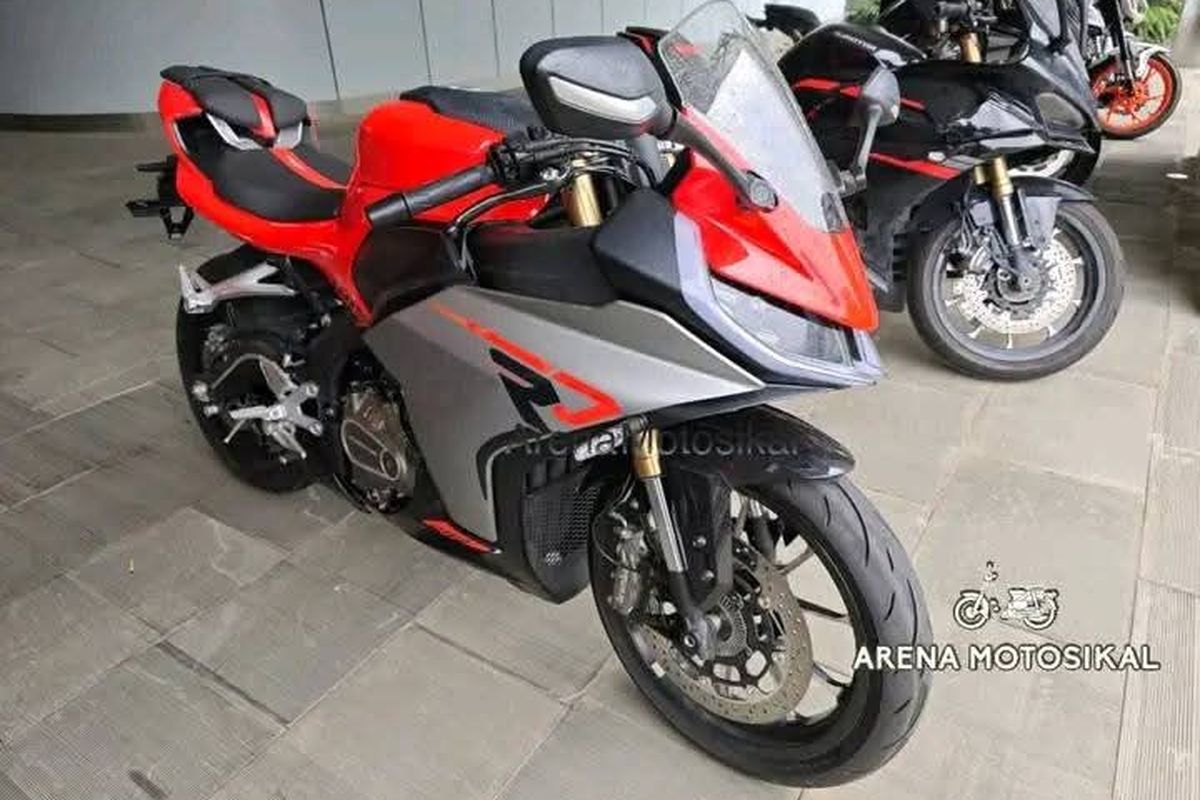 QJMotor SRK250 RD Sudah Sampai Negara Tetangga, Jadi Pesaing ZX-25R dengan Harga Rp 88 Jutaan

