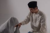 Bolehkah Suami Melarang Istri Bertemu Orangtua? Ini Pandangan Fikih