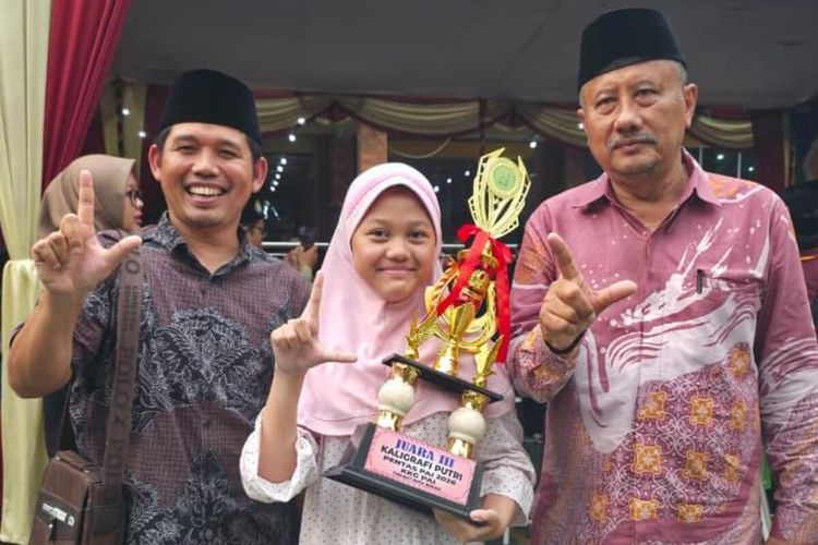Wujudkan Pendidikan Holistik, SD Labschool Cibubur Borong Piala di Ajang Sains hingga Tahfiz