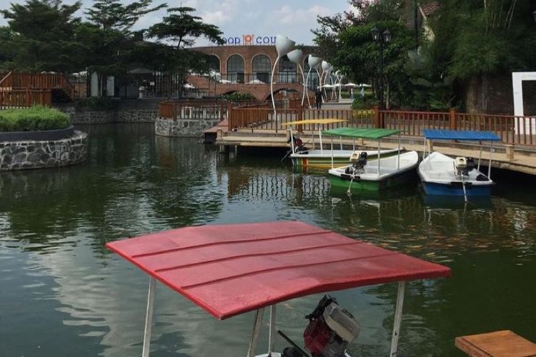 Salah satu wahana yang ada di Desa Pandak, di Jawa Tengah merancang konsep wisata modern berstandar internasional.