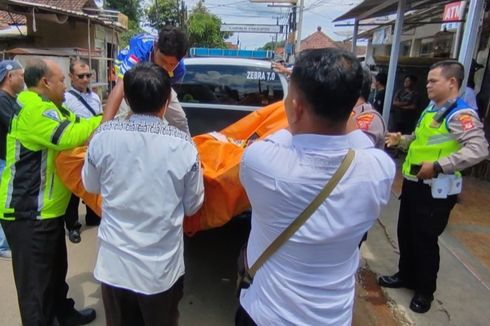 Sopir Mobil Boks Tewas Tiba-tiba Saat Mendongkrak, Polisi Turun Tangan