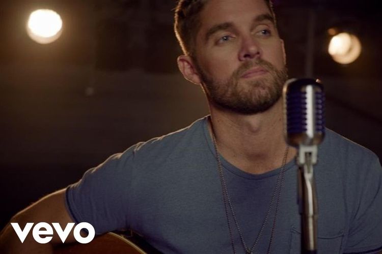Lirik dan Chord Lagu Here Tonight dari Brett Young