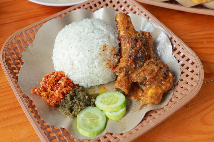 3 Kunci Sukses Mulai Bisnis Makanan, Siapkan Area Parkir