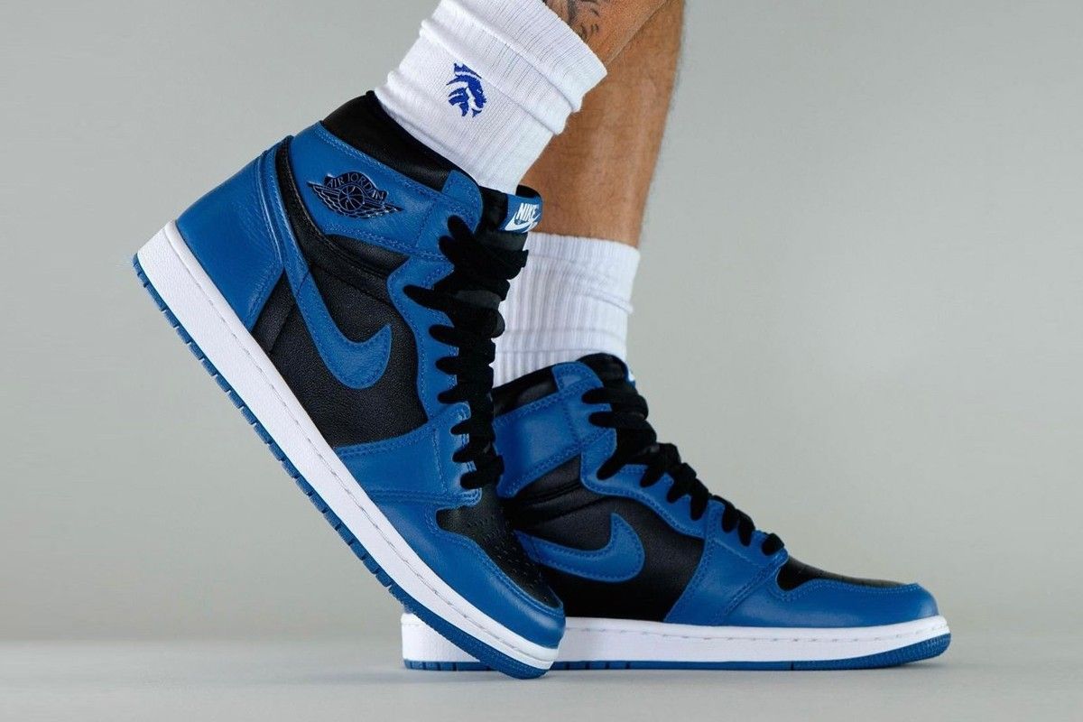 Air Jordan 1 Dark Marina Blue