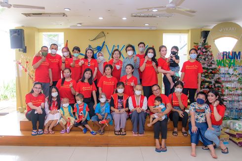 Jelang Nataru, Mademoiselle Liem Jakarta Hibur Anak-anak Pejuang Kanker