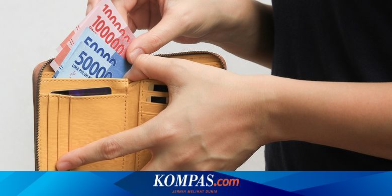 おばあちゃんがパンを買う、または現金の支払いを拒否するというウイルスに関する質問、BI: 現金は依然として必要です