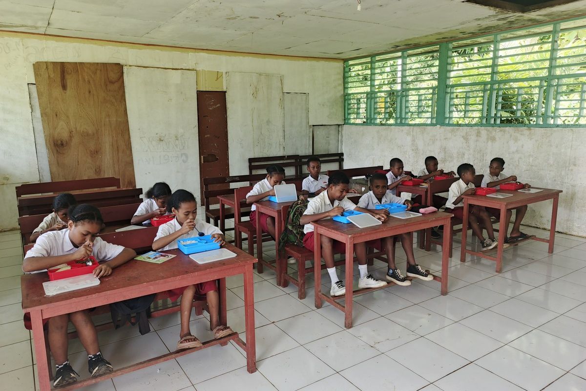 Gubernur Papua Klaim Empat Daerah Sudah Laksanakan Program MBG