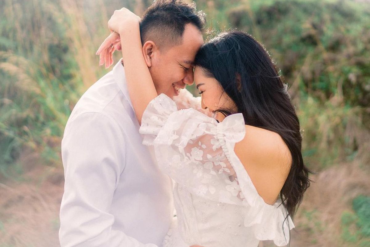 Vicky Prasetyo dan Kalina Ocktaranny.