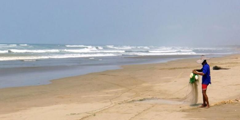 Pantai Bagedur di Desa Sukamanah, Kecamatan Malingping, Kabupaten Lebak, Banten. 