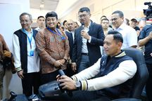 Coba Digital Drive Simulator Waskita Karya, Menteri AHY: Semoga Waskita Karya Semakin Maju