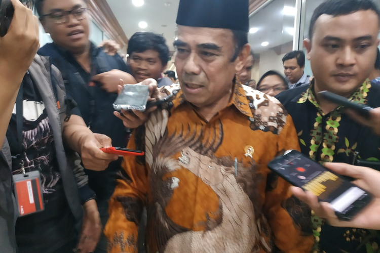 Menteri Agama Fachrul Razi di Kompleks Parlemen, Senayan, Jakarta, Kamis (7/11/2019).