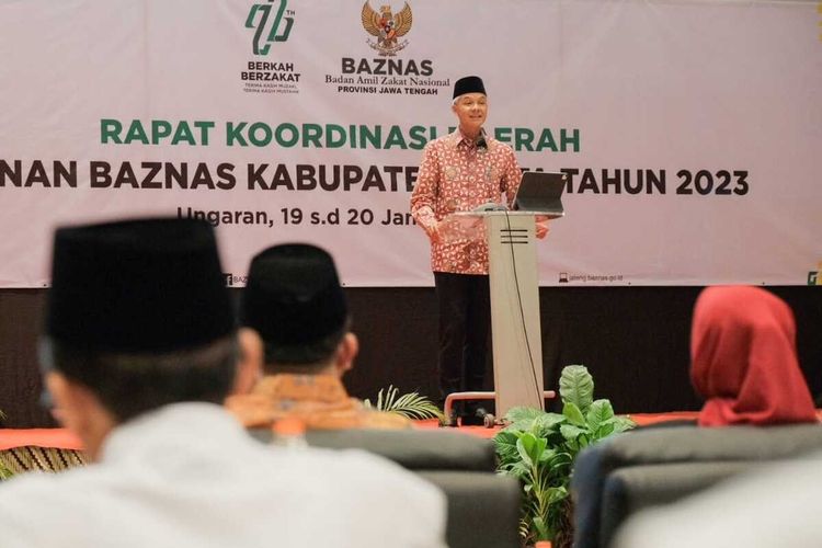Gubernur Jateng Ganjar Pranowo menghadiri acara Rapat Koordinasi Daerah Pimpinan BAZNAS Kabupaten/Kota pada 2023 di Kabupaten Semarang, Kamis (19/1/2023).