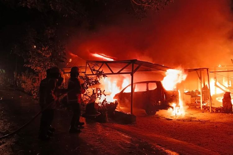 Kebakaran di rumah seorang Bidan RSUD Nunukan Kaltara