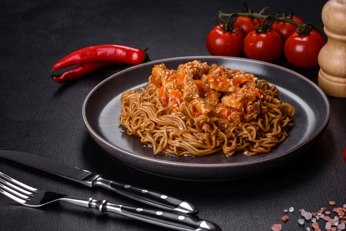 Ilustrasi mi goreng.