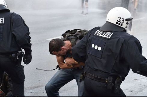 Jelang KTT G20 di Hamburg, Pecah Bentrok antara Polisi dan Pendemo 