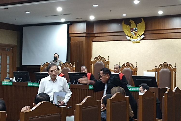 Bos PT Duta Palma Group, Surya Darmadi divonis 15btahun penjara dan denda Rp 1 miliar dalam kasus dugaan korupsi penyerobotan lahan di Riau, Kamis (23/2/2023).