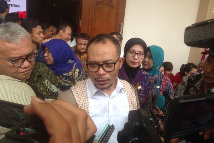 Menaker M HANIF Dhakiri saat di Semarang, Selasa (13/11/2018)