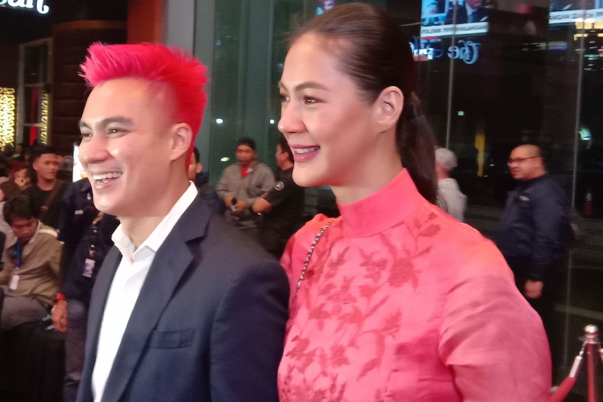 Baim Wong dan Paula Verhoeven di kawasan Mampang Prapatan, Jakarta Selatan, Selasa malam (30/7/2019).