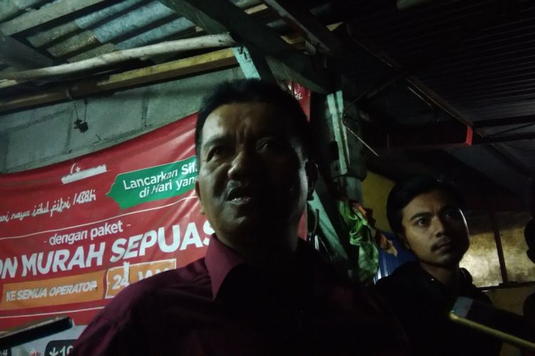 Ketua RT 12, RW 50 Pogung Dalangan, Sinduadi, Mlati, Sleman, Yogyakarta, Sulistiono (54) 