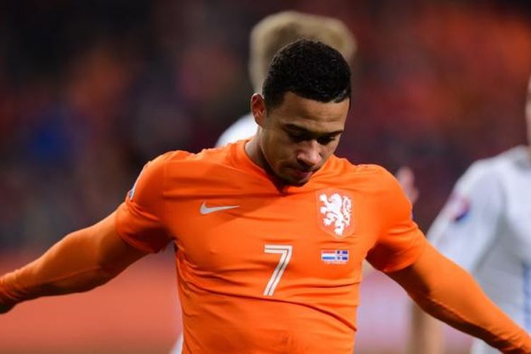 Reaksi Memphis Depay saat membela Belanda pada laga kontra Republik Ceko di Amsterdam ArenA, 13 Oktober 2015.