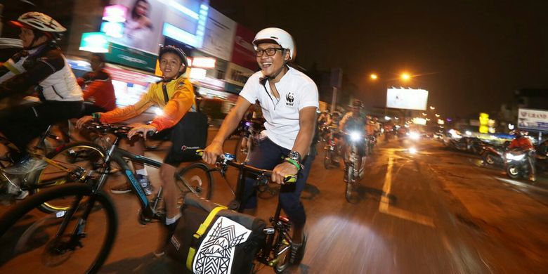 Agustinus Gusti Nugroho alias Nugie ikut ambil bagian dalam even Bersepeda di Jantung Borneo, Kalimantan Barat pada 28 Oktober 2017.