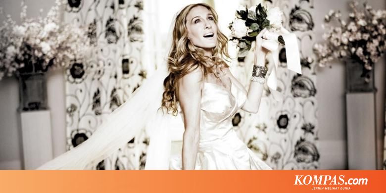 3 Inspirasi Tampilan Gaun Hitam Untuk Menghadiri Pesta