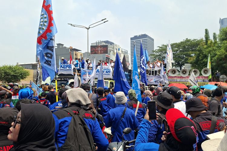 Buruh Ancam Gelar Aksi Lebih Besar jika DPR Tak Perbaiki Draf RUU Perlindungan Ketenagakerjaan
