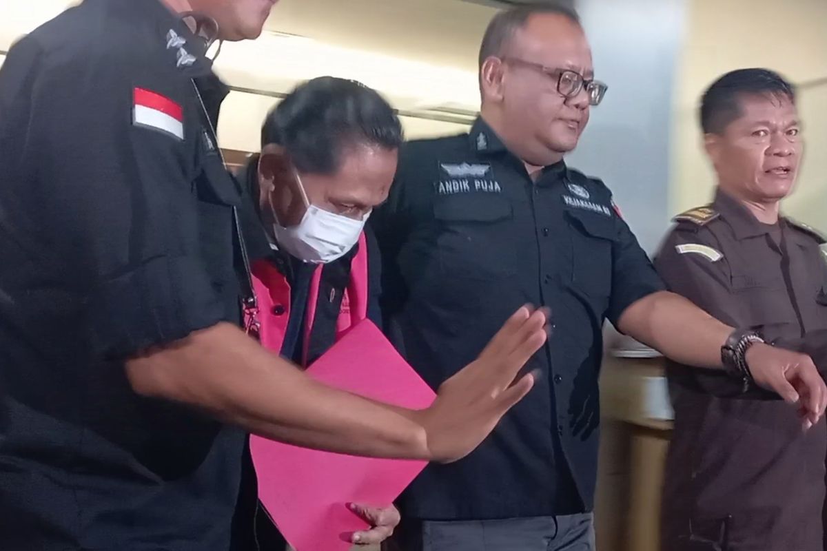 Eks Ketua PN Surabaya Tepuk Bahu Erintuah: Lae Jadi Ketua Hakim Ronald Tannur 