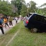 Mobil Plat Merah Berpenumpang 4 Orang Terjun ke Jurang di Blora, Terekam CCTV, Terdengar Jeritan