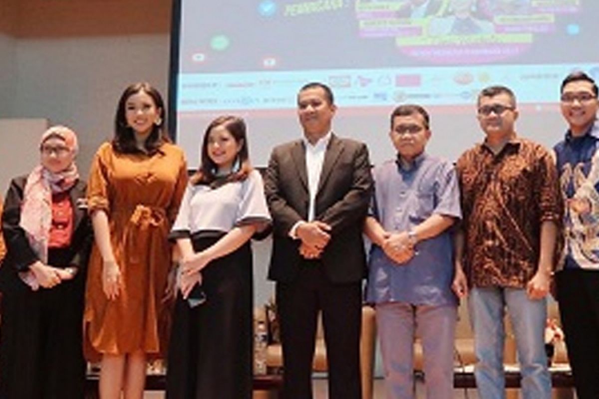 Program Vokasi IPB menggelar seminar membahas media sosial (19/12/2018)