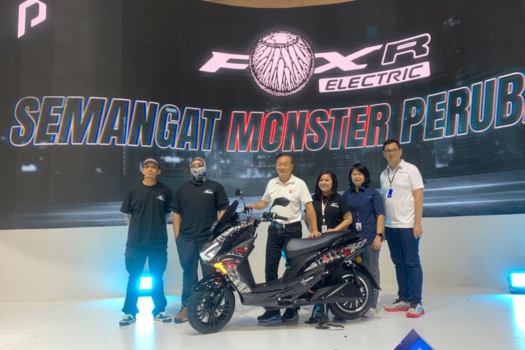 Polytron meluncurkan produk baru Fox-R Limited Edition, hasil kolaborasi istimewa dengan seniman Darbotz. 