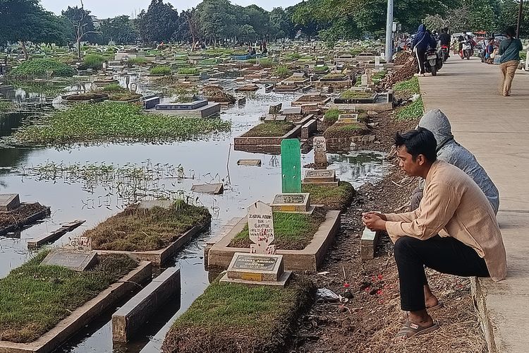 Hidup Kebanjiran, Mati pun Kebanjiran: Nasib Pilu Warga Semper Jakarta Utara