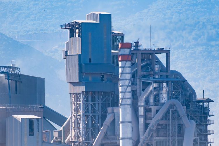 Produksi Semen Nasional Surplus, KPPU Selidiki Kelangkaan Pasokan di Sumut