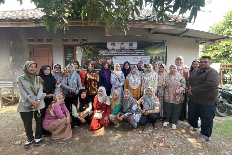 Kisah Emak-Emak di Karawang Sulap Hasil Bumi Jadi Cuan, dari Rengginang hingga Terasi